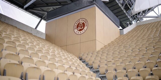 Gradins-Roland-Garros.jpg